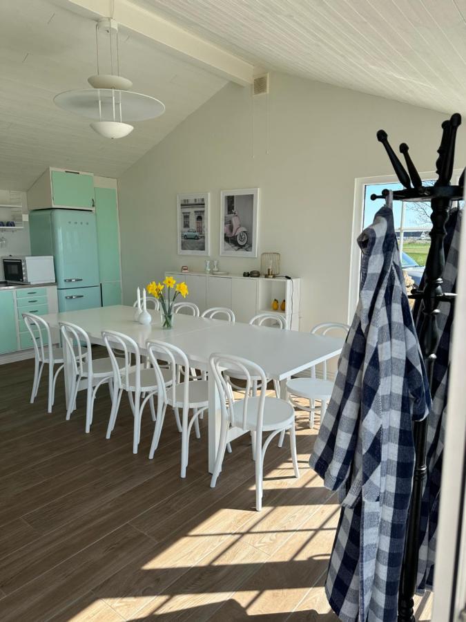 Beach Cabin Höllviken Екстериор снимка